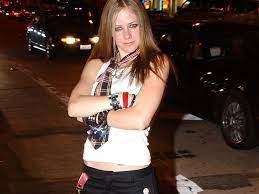 Avril Lavigne Posts First TikTok Video With Ultimate Sk8er Boi