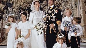 We did not find results for: Carl Xvi Gustaf Und Silvia Feiern 40 Hochzeitstag Die Liebesgeschichte Des Schwedischen Konigspaars