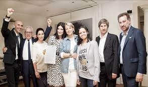 Di fabrizia cerciello & c. Da Sempre E Sempre Con Laura Per Un Warner Music Italy Facebook