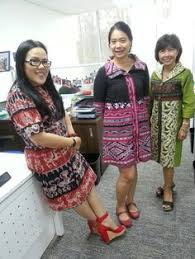 Setelan motif bunga terbaru 2019 faridah hitam. 36 Ide Motif Ntt Di 2021 Pakaian Wanita Model Pakaian Model Baju Wanita