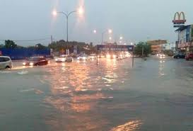 14 km dari bandar kota bharu, 3 km dari bandar tumpat. Jumlah Mangsa Banjir Di Kelantan Cecah Lebih 400 Orang Ismaweb