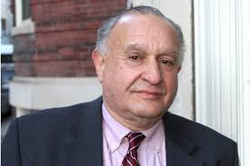 Pro/Con: Universal voting a step toward a full, healthy democracy