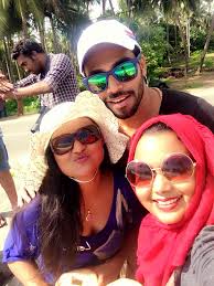 Hikkaduwa pearl divers with today Hiru tv Charitha 3 k recording ..  Snorkeling time..