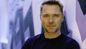 Kisah Ronan Keating Pentolan Boyzone yang Sukses Solo Karier