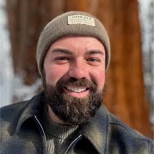 That spring feeling 🌸🌷💖☀️ps took out my braids. What do ya think?