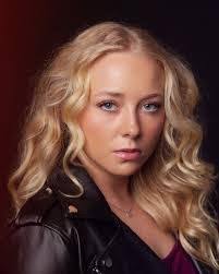 Heidi Wyant's Instagram, Twitter & Facebook