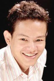 Ku idhzam atau lebih dikenali sebagai ku adalah sahabat baik yang juga sepupu shahrol ketika di kampung, telah berhijrah ke kuala lumpur (kl). Kl Menjerit 1 2005 Trakt Tv