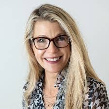 Laura Wild's Instagram, Twitter & Facebook