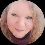 Keri Hendrickson's Instagram, Twitter & Facebook