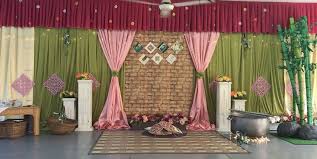 Maka selesailah make over bilik kami di kampung nuun. Decoraya Stage Raya2018 Pentas Raya Selamat Hari Raya Aidil Fitri Dr Skjg1 Stage Decorations Cultural Crafts Decor
