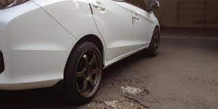 Harga velg mobil beragam tipe dan ukuran sebenarnya telah tersedia dari banyak produk. Cara Benar Memilih Pelek Dan Ban