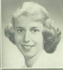 Elizabeth Foraker's Instagram, Twitter & Facebook