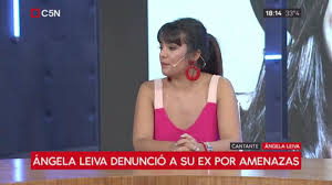 La noticia del contagio de coronavirus del padre de ángela leiva sorprendió a la cantante, que el mes pasado 8 de abril, se había mostrado muy feliz en instagram junto a él y había escrito un posteo en el. El Drama De Angela Leiva Con Su Ex Pareja No Quiere Verme Trabajar
