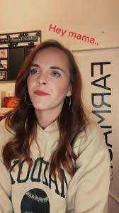 Nikki Beard's Instagram, Twitter & Facebook