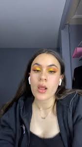 Violet Romano's Instagram, Twitter & Facebook