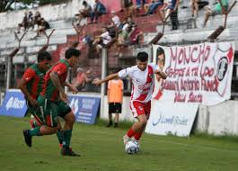 Guaraní superó 3-0 a Brown y lo desplazó de la cima del Regional Amateur
