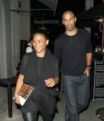 Nia, who has a history of dating mostly nba players, also has problems holding onto men. Necole Bitchie Com Livin The Bitchie Life Nia Long Famous Couples Short Black Hairstyles