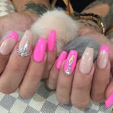 The blue shade used is one of our favorites because it is so vivid and bright. 21 Ridiculously Pretty Ways To Wear Pink Nails Page 2 Of 2 Stayglam
