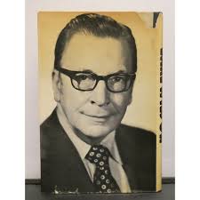 Earl Wilson King of Show Biz Signed Book Show Business Laid Bare