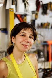 Melanie Kearney's Instagram, Twitter & Facebook