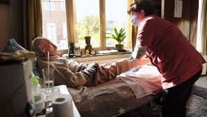 Si vous trébuchez ou glissez en montant des escaliers, vous et votre bébé pourriez être gravement blessés. Coronavirus Les Personnes Gueries Souffrent D Essoufflement A L Effort Explique Une Infirmiere