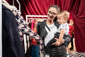 Eva • salvatore • burešová. H M Eva Buresova Se Synem Nathanem Https Www Instagram Com Evaburesh Facebook