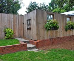 Online shopping for patio, lawn & garden from a great selection of plant container accessories, planters, pots, grow bags, hanging planters, nursery pots & more at everyday low prices. Need Privacy Fence Ideas These Will Be Your 20 Coolest Privacy Fence Inspiration