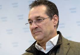 Mr strache and his party colleague johann gudenus are due to give evidence in the committee of inquiry. Strache Macht Mit Fake News Stimmung Gegen Kontrast At