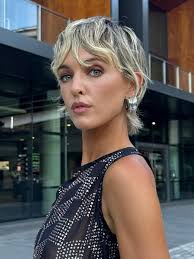 We ate. 👯‍♀️💞🫢 @tiktok_australia #tiktok #ootd #redcarpet #beauty