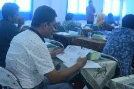 Karya tulis ilmiah memiliki aturan main (tertentu), misal cara pengutipan (gaya selingkung /aturan 12 struktur artikel judul nama penulis abstrak dan kata kunci pendahuluan (lb, masalah, tujuan) 19 abstrak abstrak ( abstract ) : Kenali 3 Anatomi Menulis Abstrak Karya Ilmiah