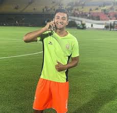 Ele subiu aos profissionais em 2017 e desde então é titular. Cruzeiro Chega A Acordo De Cinco Anos Com Guzman E Fica Perto De Anunciar Meia Colombiano Cruzeiro Ge