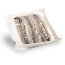 Pembungkusan makanan vakum semakin menjadi semakin popular apabila orang membeli lebih pembungkusan vakum boleh membantu menyimpan makanan untuk jangka masa yang panjang. Mesin Pembungkusan Vakum Ikan Herring Pembungkusan Kangbeite