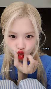 The flower language of Black Buck Rose is: "Gentle, sincere, unique.🖤✨️