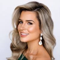 Marcia Hager's Instagram, Twitter & Facebook