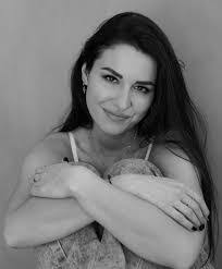 Janice Dizon's Instagram, Twitter & Facebook