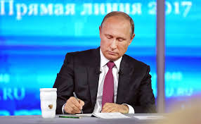 Однако не всегда обращение к путину на «прямой линии» означает, что проблемы решатся автоматически. Bolshinstvo Voprosov Na Pryamuyu Liniyu S Putinym Prihodit Po Telefonu Novosti Tv Centr