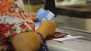 La tesorería general de la república (tgr) anunció que ya está disponible el formulario para que las personas puedan devolver el bono clase media de 500 mil pesos en caso de que lo hayan recibido por error. Nuevo Bono Clase Media Cuales Son Los Requisitos Para Postular Al Beneficio Meganoticias