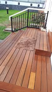Dengan memilih jenis kayu yang tepat, efeknya akan sangat besar tidak hanya pada tampilan ruangan tetapi juga cara pemakaiannya, dan seberapa banyak pemilik rumah harus merawatnya seiring waktu. Teras Yang Berkualitas Itu Selalu Menggunakan Lantai Kayu Lantai Kayu Kayu Lantai