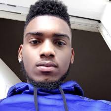 Deandre Davis, age 21