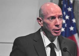 Robert Roseman's Instagram, Twitter & Facebook