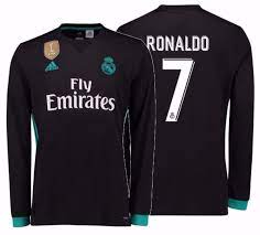 If you belong to real madrid, you'll want to look the part with authentic club gear. Cristiano Ronaldo Real Madrid Jersey Long Sleeve