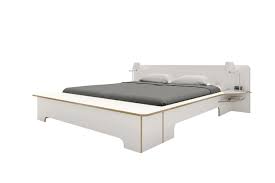 Das ist gerade für seitenschläfer wichtig, denn sie im gegensatz zu einem boxspringbett mit bettkasten 90x200 cm eignet sich die größere variante beispielsweise auch als ehebett sowie für. Plane Doppelbett Weiss Mit Bettkasten