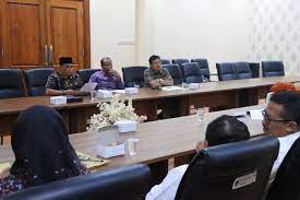 Finalisasi Pembahasan Raperda Pelayanan Pasar | DPRD KABUPATEN TULUNGAGUNG
