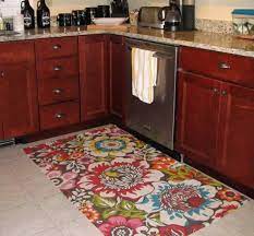 The kitchen is one of the rooms in your home that has a decor. Wonderful 25 Best Decorative Kitchen Floor Mat Ideas Webnera Cushioned Kitchen Mats Kitchen Mats Floor Laminate Flooring In Kitchen