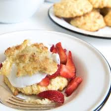Bisquick Strawberry Shortcake Biscuits Sweet Biscuit Strawberry Shortcake Recipe Strawberry Shortcake Recipes Strawberry Recipes Homemade Strawberry Shortcake