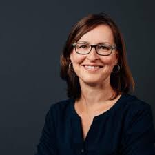 Vanessa Dill's Instagram, Twitter & Facebook