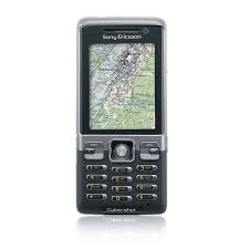 Sony Ericsson C702 GPS Handy mit Swiss ...
