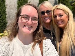 Love BIAGGI! Had lunch at our fave spot and shared OPEN PROMISE love!  #spreadthelove #openpromise #chrissycurry #signings #darkromance  #twistedlove