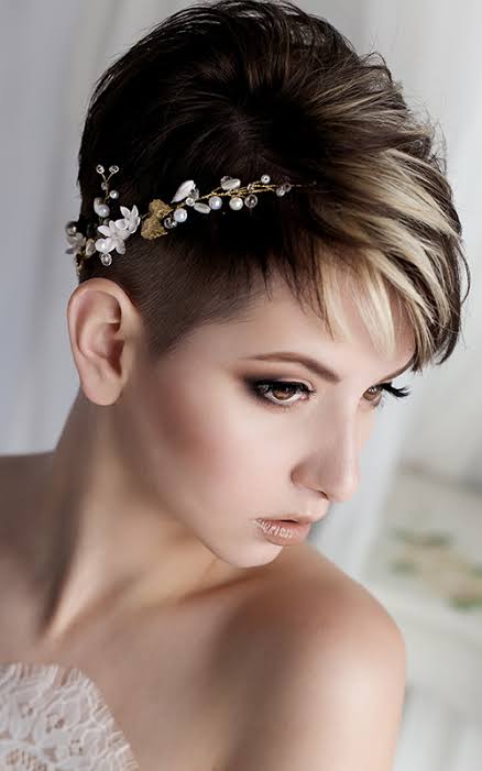 Pixie Wedding Hairstyles Ideas For 2026 [Guide & FAQs]