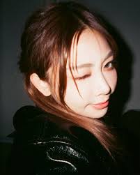 Feeling so good at a bad party 🎈